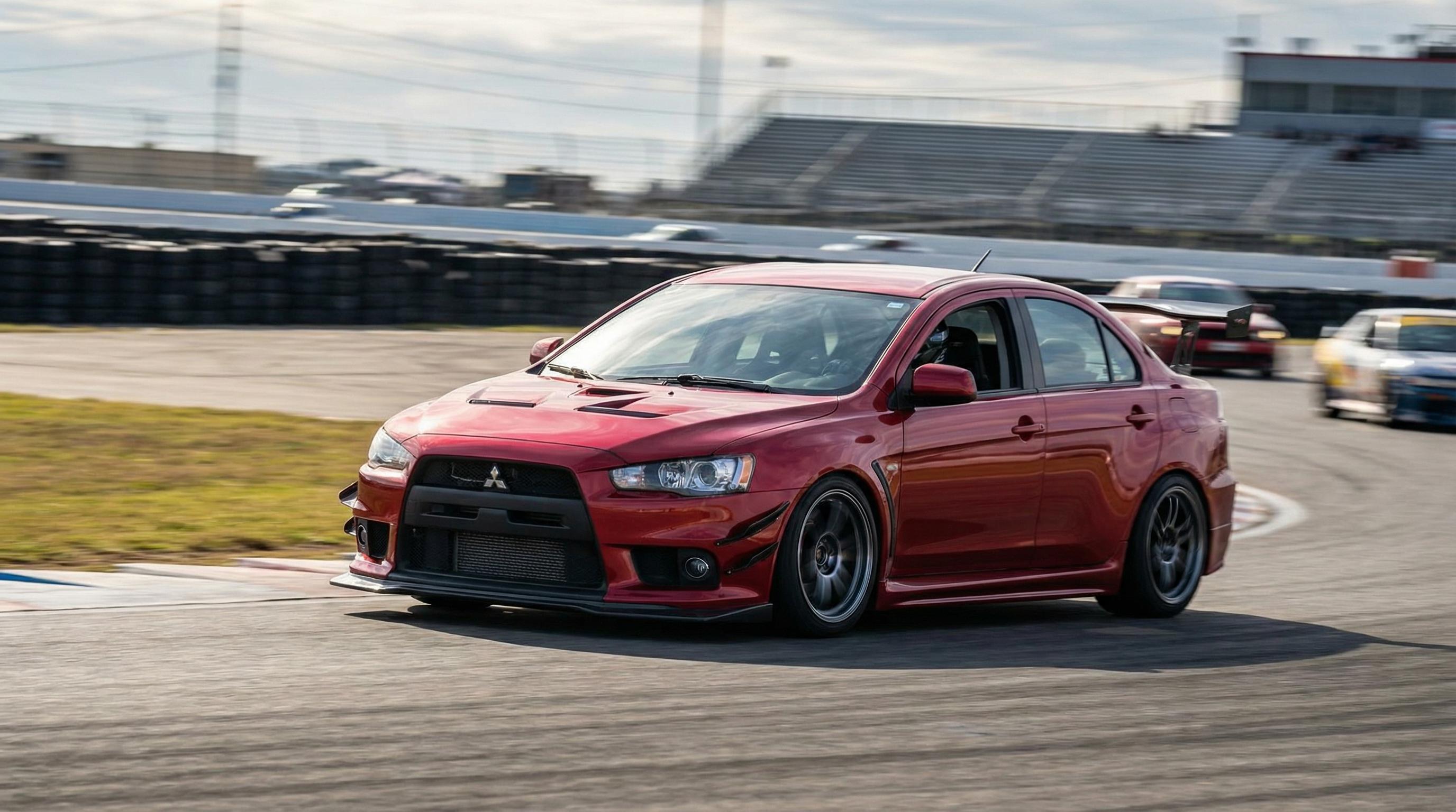 四虎视频烈焰红赛道轿车涡轮改装视频